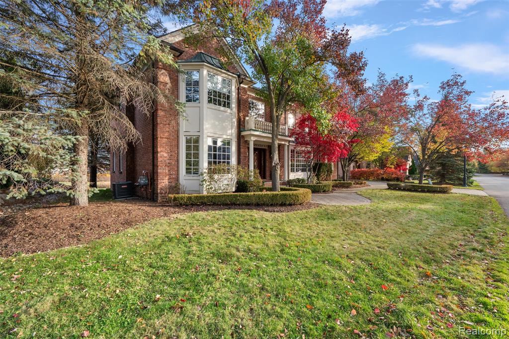 83 Greenan Lane, Lake Orion, MI 48362 — Photo 12
