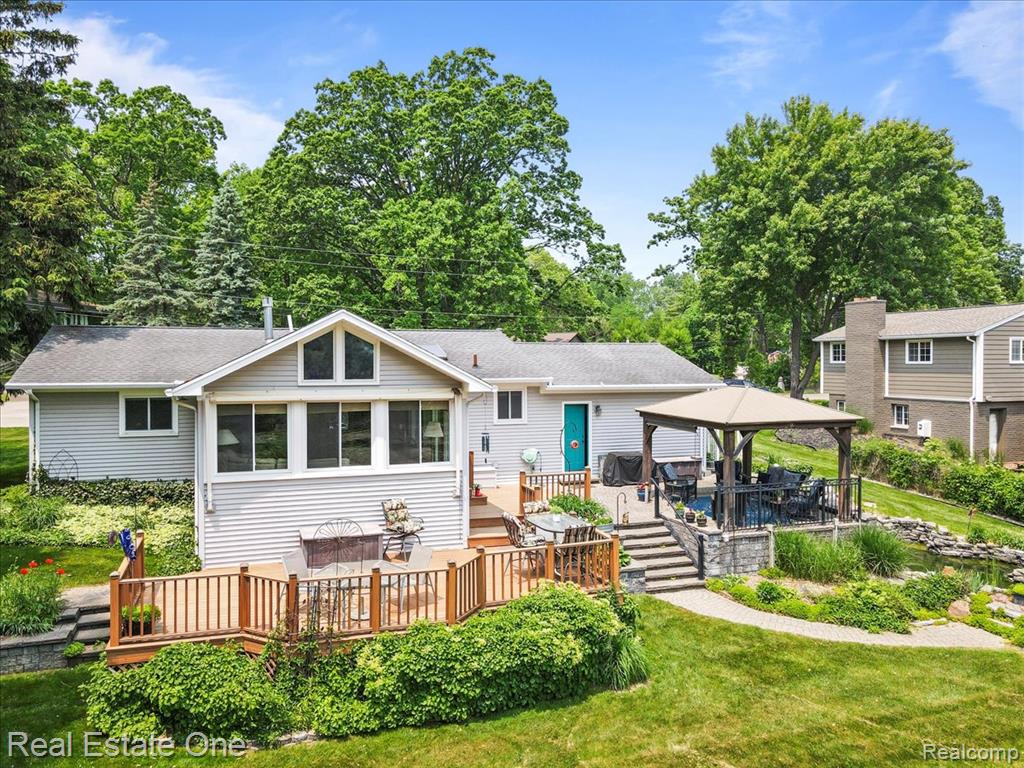5900 Wellington Drive, Clarkston, MI — Photo 8