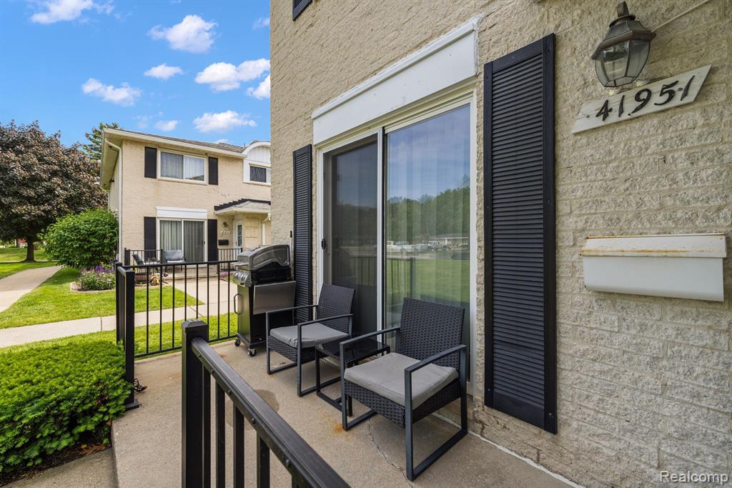 41951 UTICA Road, Sterling Heights, MI 48313 — Photo 5