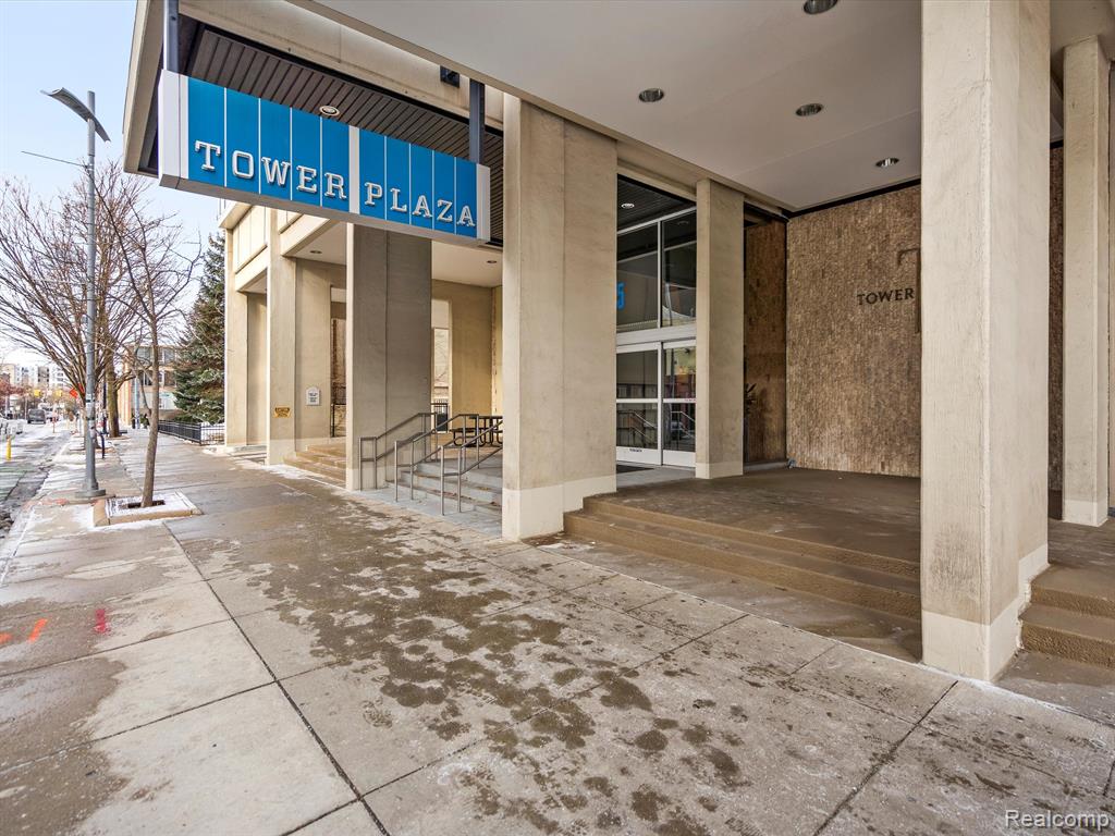 555 E WILLIAM Street, 18H, Ann Arbor, MI 48104 — Photo 13