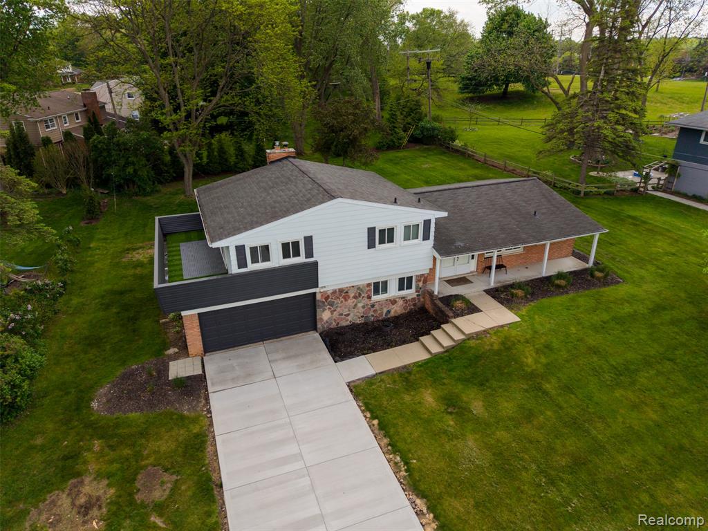 2862 Rossmoor Circle, Bloomfield Hills, MI 48302 — Photo 45