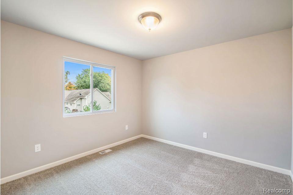 221 Ontario Court, Brooklyn, MI 49230 — Photo 18