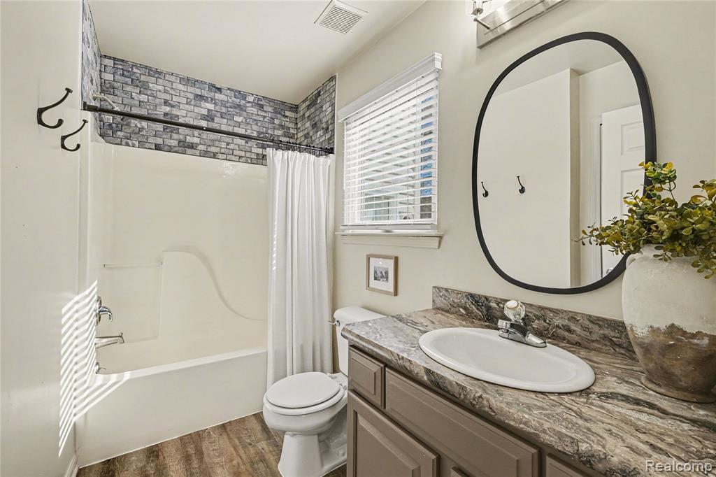 1292 Theresa Drive, Fenton, MI 48430 — Photo 26