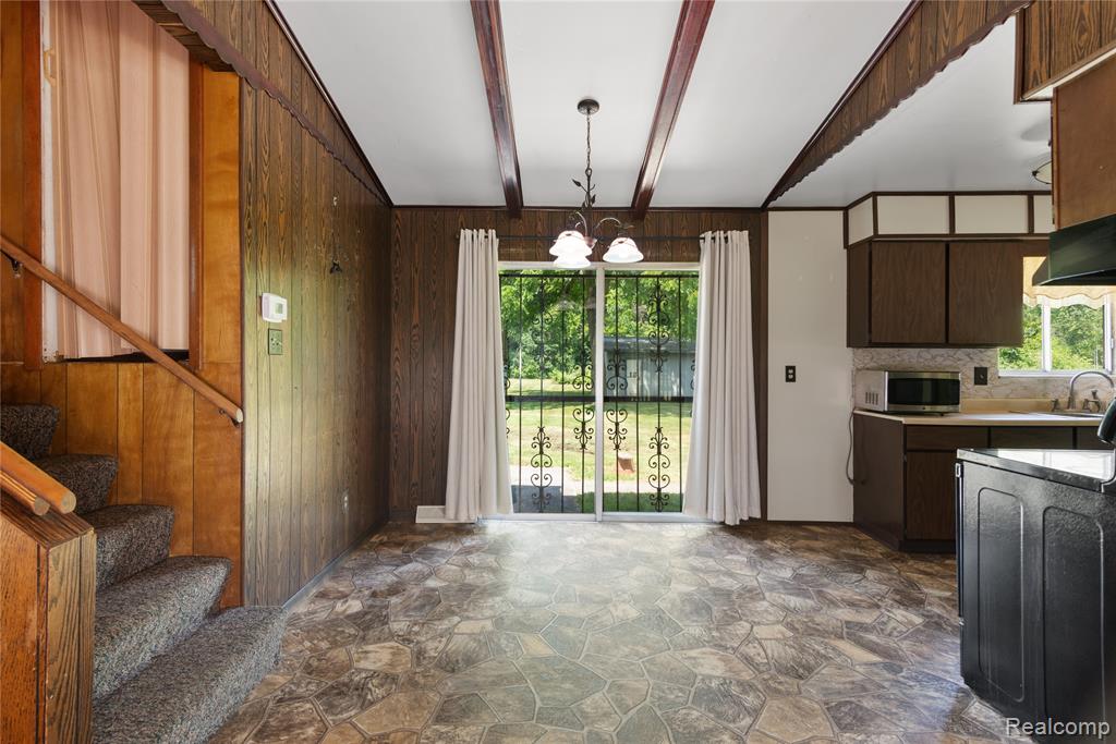3499 E Carpenter Road, Flint, MI 48506 — Photo 9
