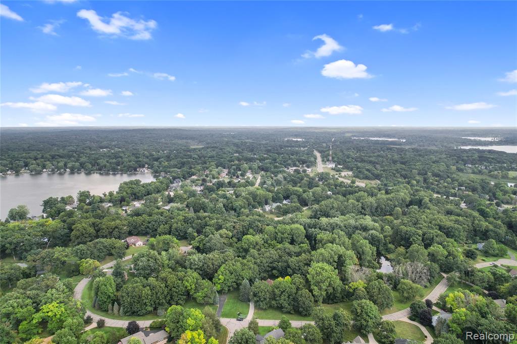 9065 Moonlight Bay, Pinckney, MI 48169 — Photo 5