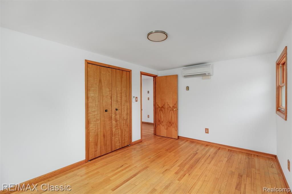 8173 Earhart Road, South Lyon, MI 48178 — Photo 37