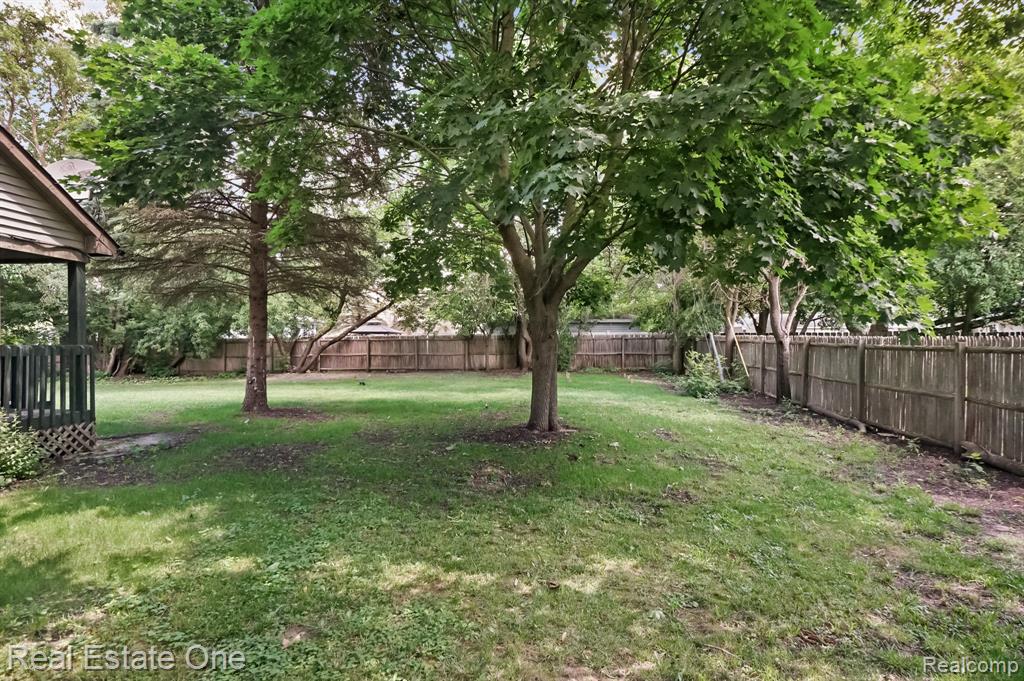 6770 John R Road, Troy, MI 48085 — Photo 21