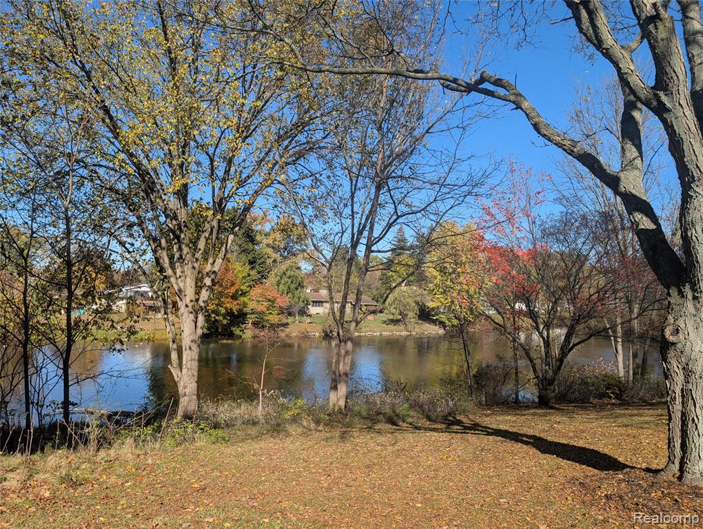 6353 Perry Road, Grand Blanc, MI 48439 — Photo 4