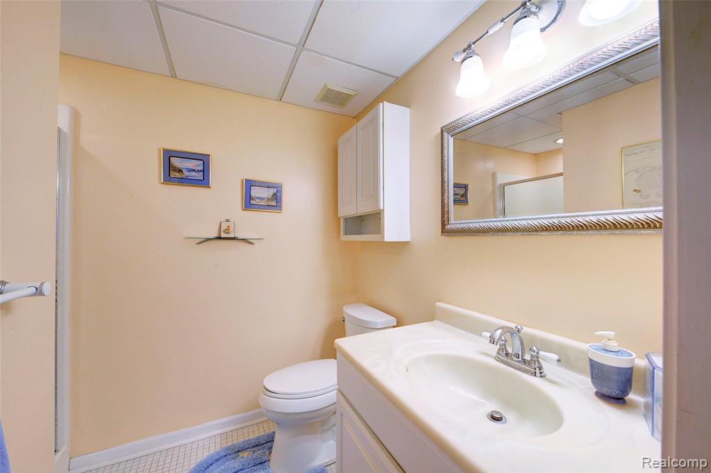9870 Cambridge Court, 121-2, South Lyon, MI 48178 — Photo 20