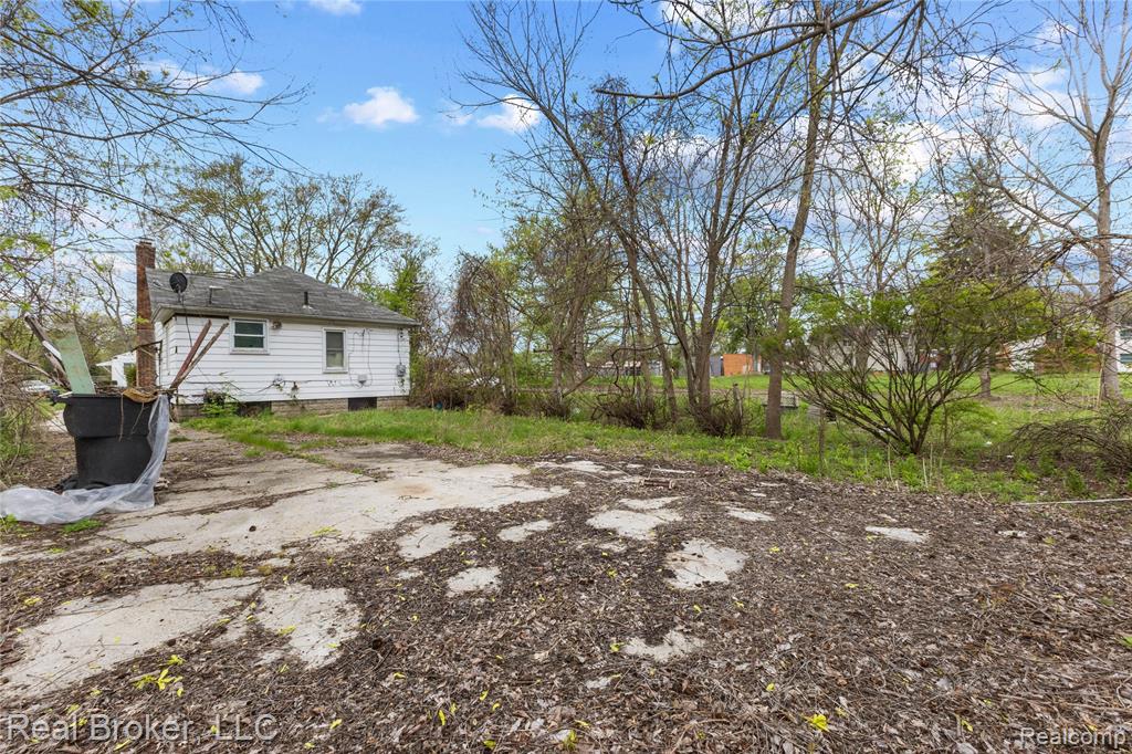 13576 Warwick Street, Detroit, MI 48223 — Photo 22