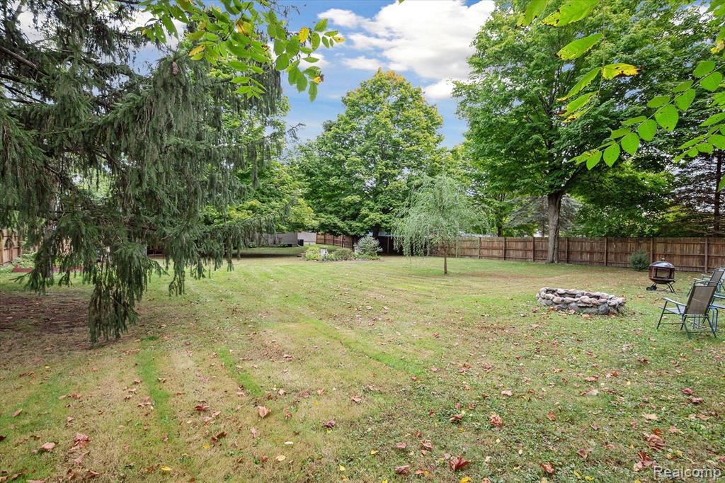 9940 MARTZ Road, Ypsilanti, MI 48197 — Photo 33