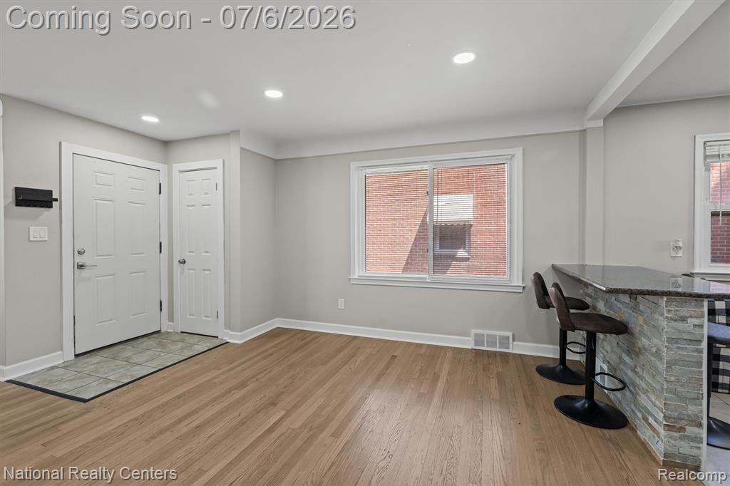 9984 Hemingway E, Redford, MI 48239 — Photo 7