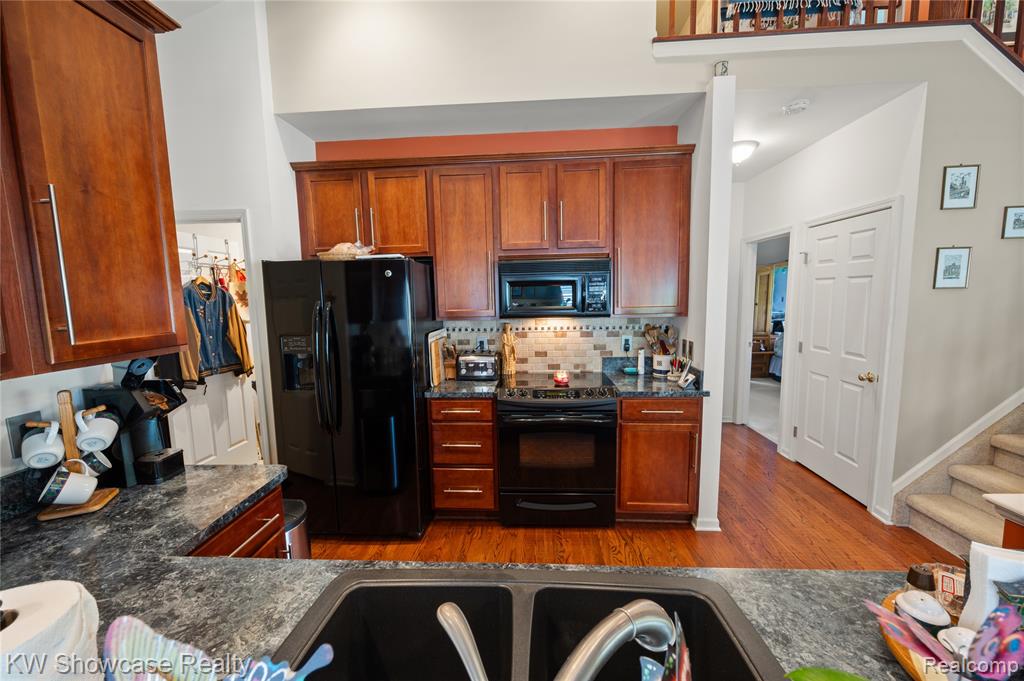 727 Mill Pointe Drive, 16, Milford, MI 48381 — Photo 13