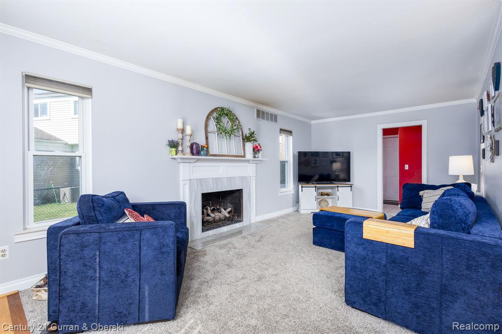 41924 Amberly Drive, Clinton Twp, MI 48038 — Photo 11
