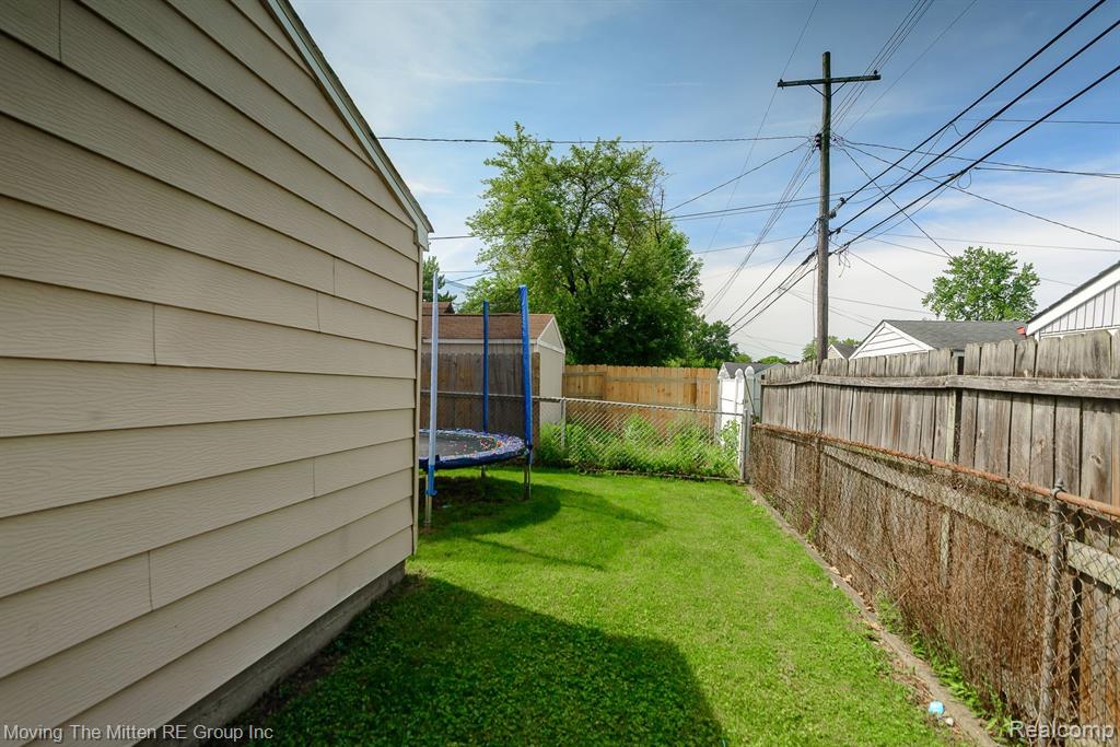 7260 MORTENVIEW Drive, Taylor, MI 48180 — Photo 30