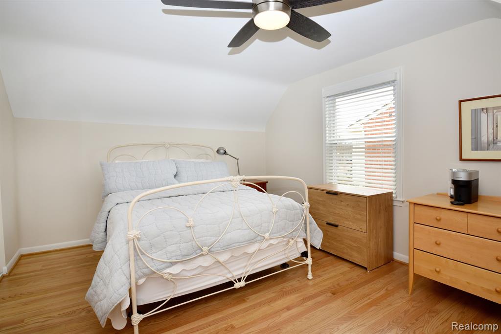 4121 S FULTON Place, Royal Oak, MI 48073 — Photo 21