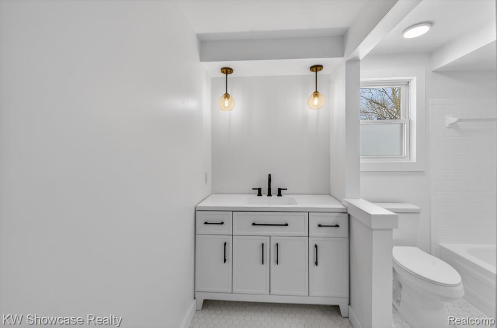 3351 Harvey Lake Road, Highland, MI 48356 — Photo 30
