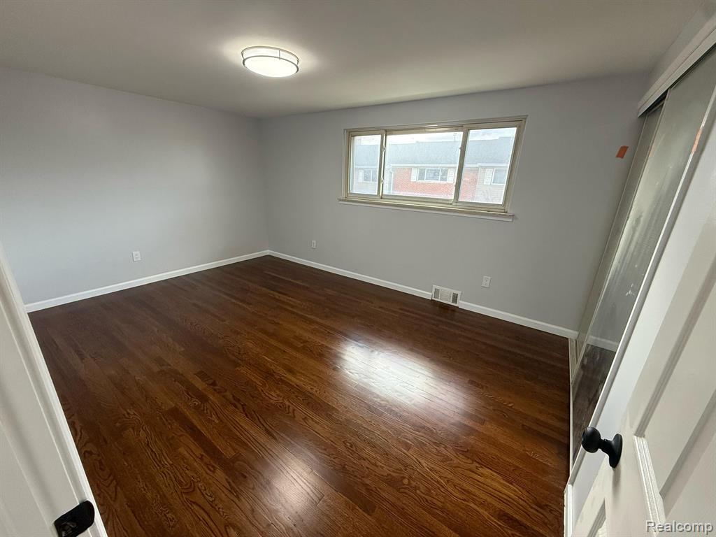 8281 BRISTOL Street, Westland, MI — Photo 13