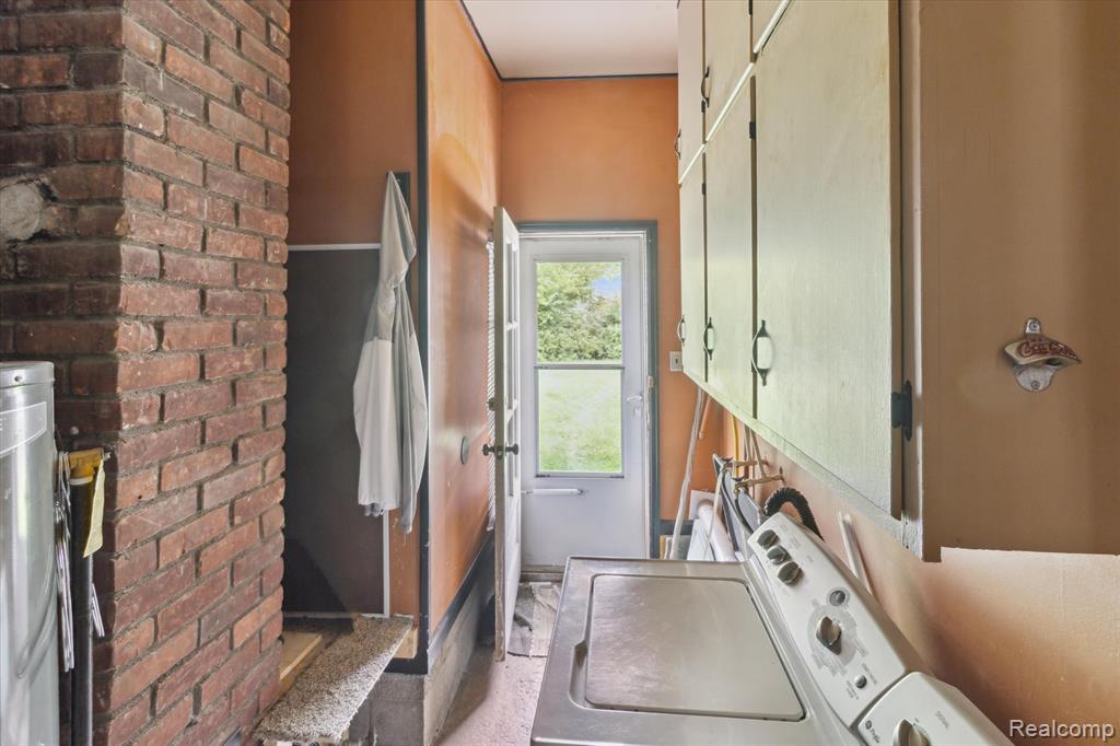 8025 Mayfair Street, Taylor, MI 48180 — Photo 12