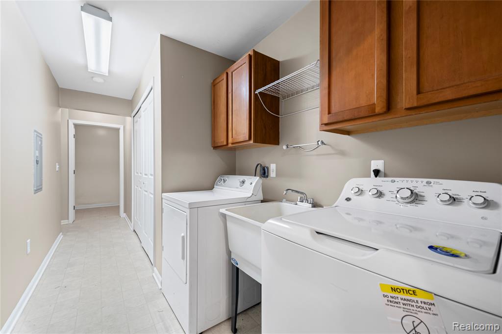 47861 Cardiff Avenue, Canton, MI 48188 — Photo 13