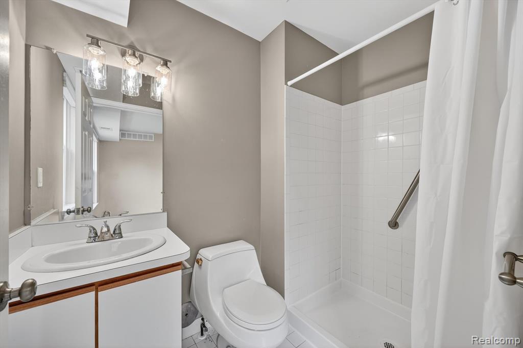 44393 Sunnyside Drive, 38, Sterling Heights, MI 48313 — Photo 26