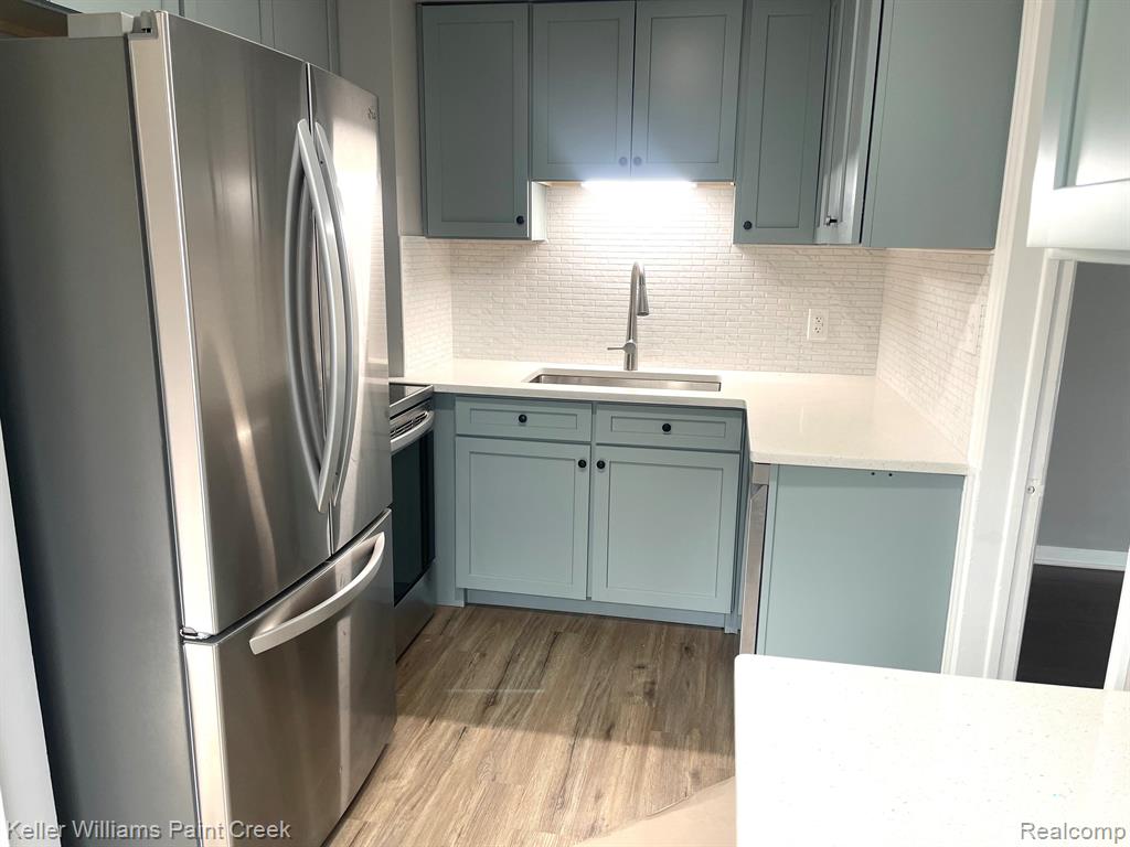 4103 GRANDVIEW Road, Royal Oak, MI 48073 — Photo 3