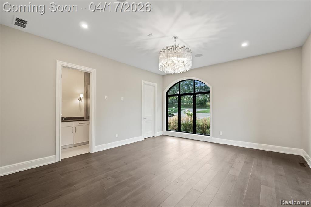 5305 Elmgate Bay Drive, Orchard Lake Village, MI 48324 — Photo 32