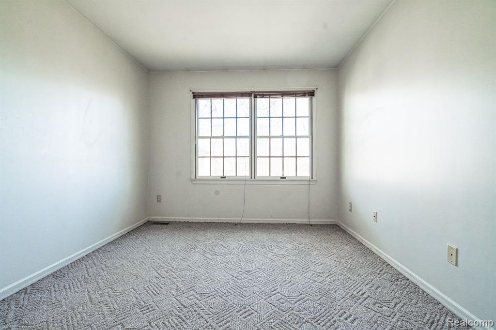 45293 HORSESHOE Circle, Canton, MI 48187 — Photo 35