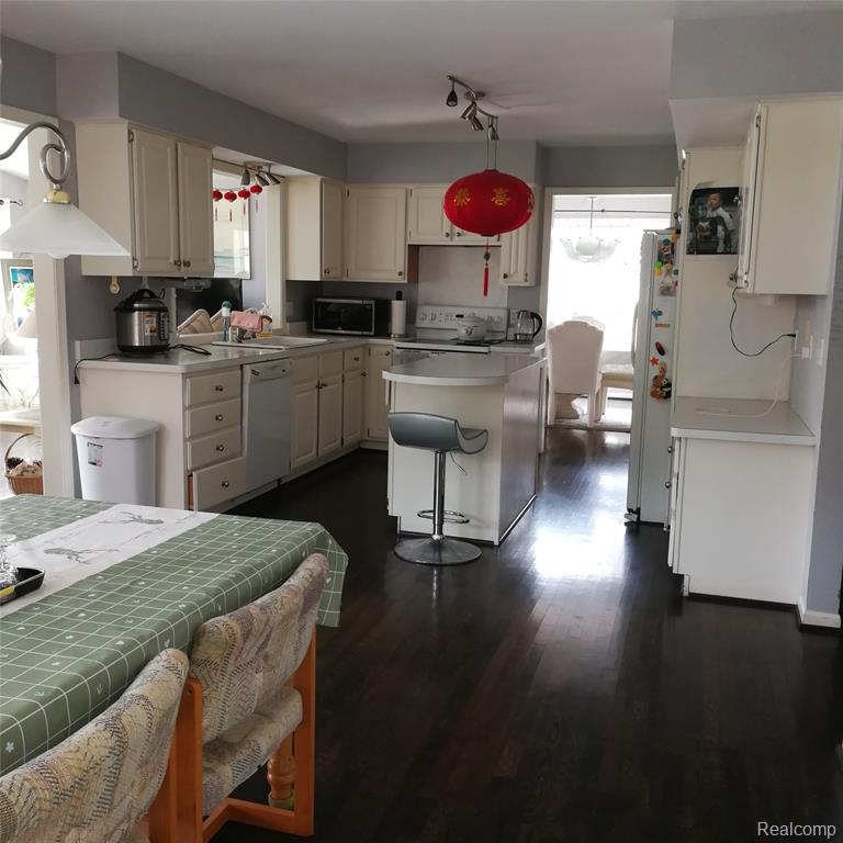 40745 N Northville Trail, Northville, MI 48168 — Photo 8
