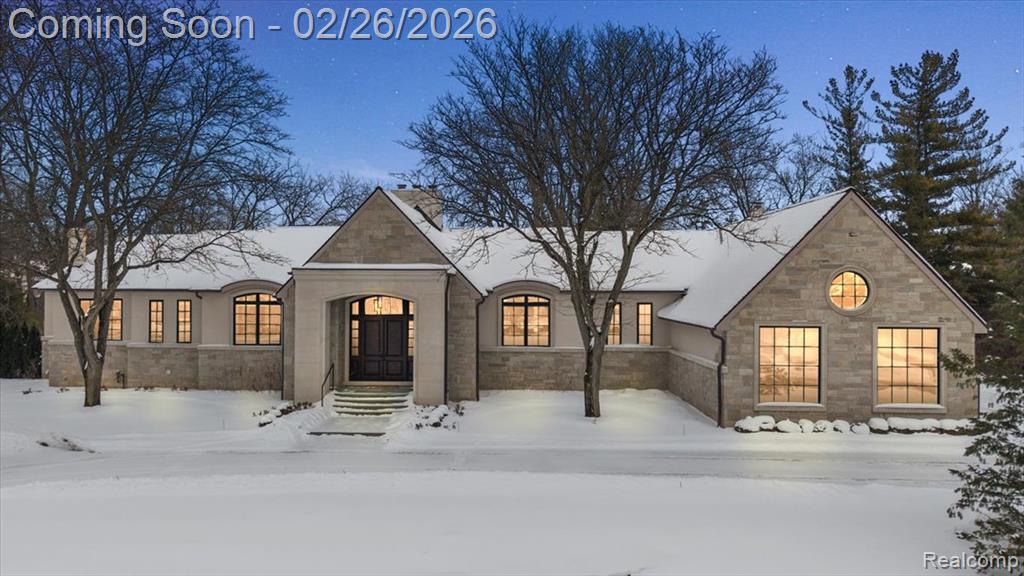 60 Quarton Lane, Bloomfield Hills, MI 48304 — front exterior