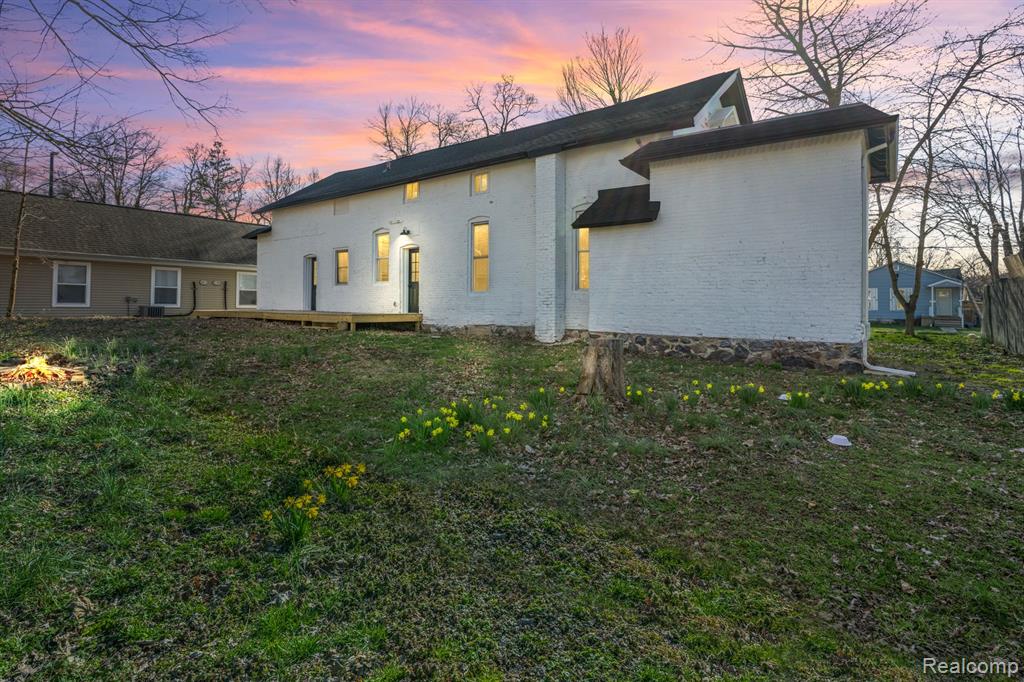9 S WEST Street, Hillsdale, MI 49242 — Photo 7