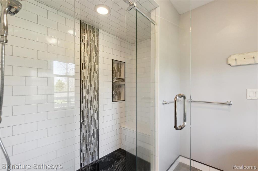 4715 FOX LAKE Road, Goodrich Vlg, MI — Photo 22
