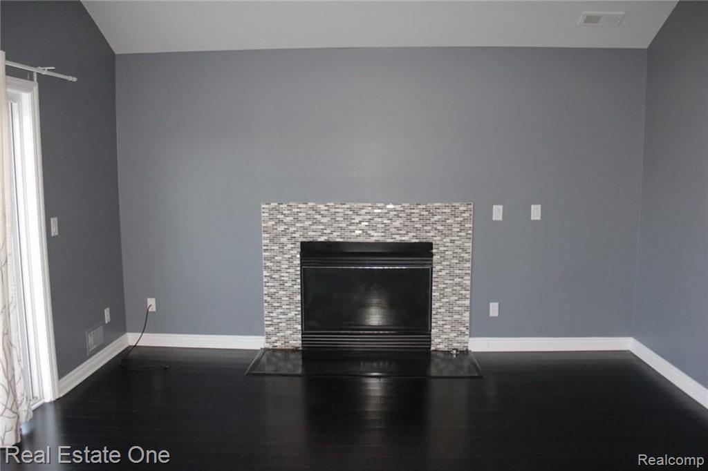 45435 N STONEWOOD Road, Canton, MI 48187 — Photo 9
