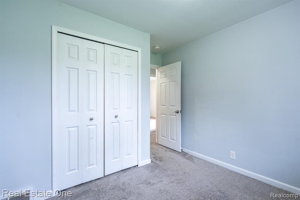 735 Columbiaville Road, Columbiaville, MI 48421 — Photo 20