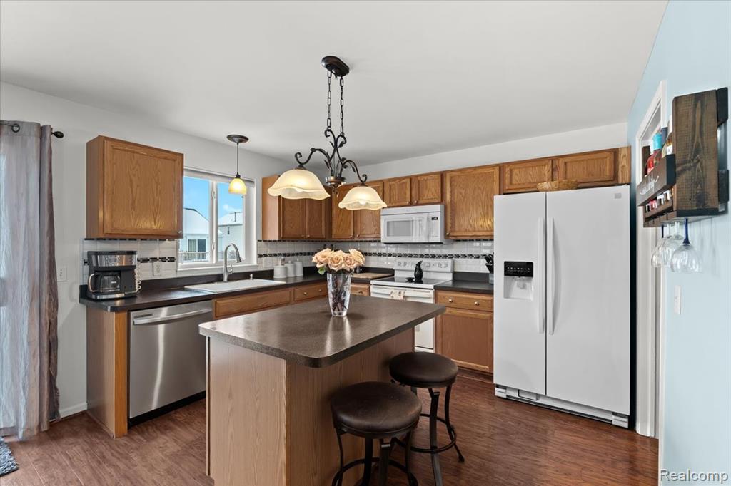 5071 Meadow Crest Circle, Holly, MI 48442 — Photo 10