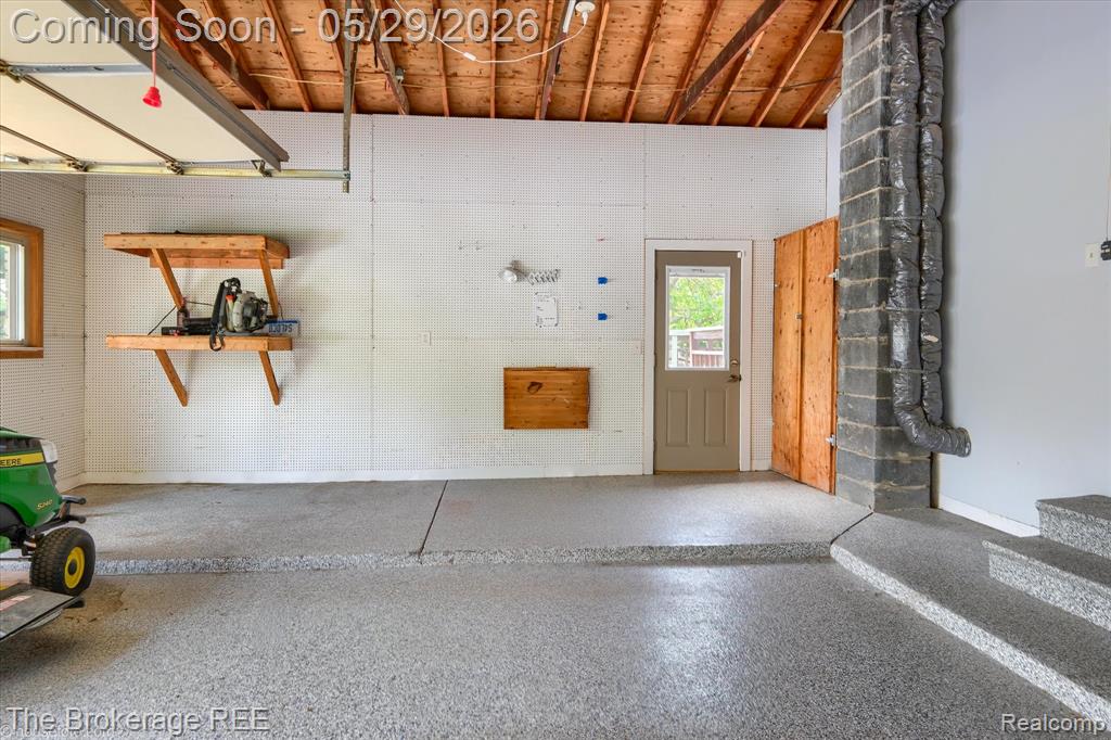 6933 Hubbard Hills Drive, Clarkston, MI 48348 — Photo 62