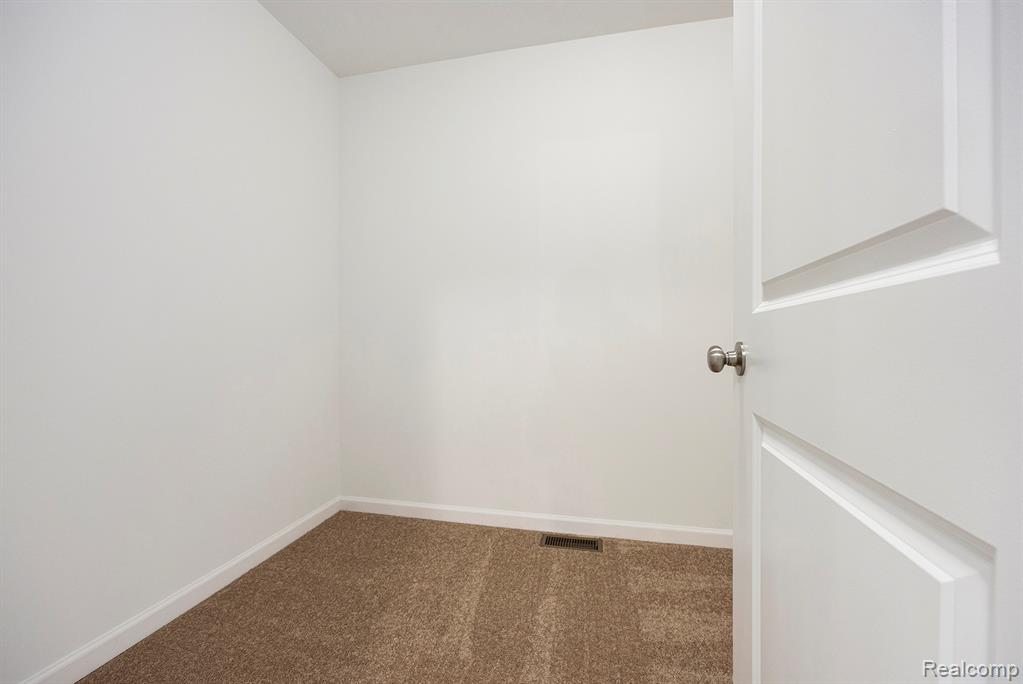71705 Hidden River Drive, Armada, MI — Photo 18