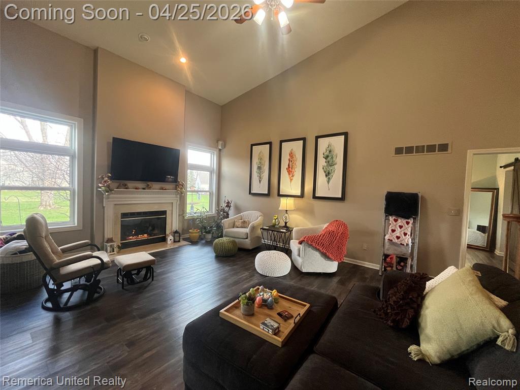 2505 Foxgrove Court, Highland, MI 48356 — Photo 9
