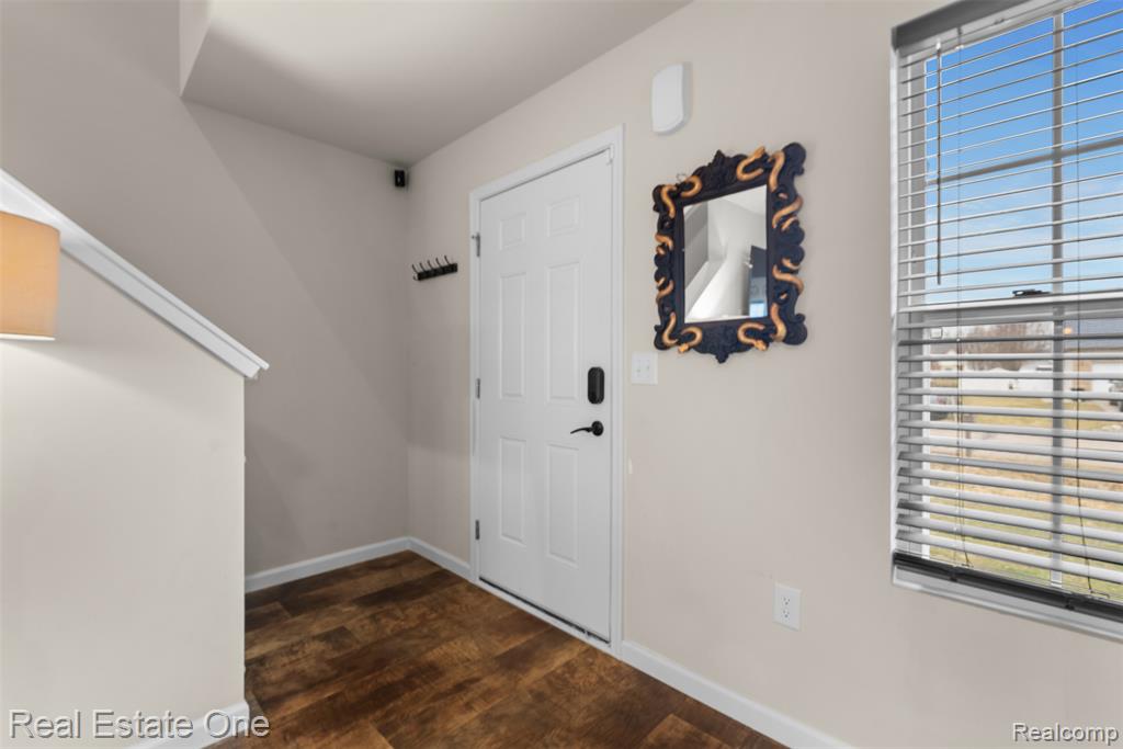 2273 Apple Tree Drive, Burton, MI 48519 — Photo 4