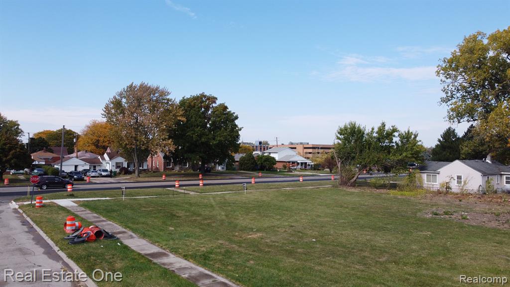 6154 N INKSTER RD, Dearborn Heights, MI 48127 — Photo 3