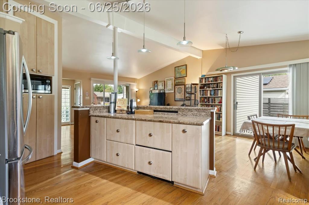 24210 Beverly Street, Oak Park, MI 48237 — Photo 4