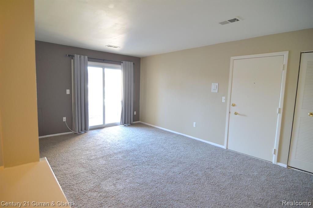 9987 ALLEN POINTE Drive, Allen Park, MI 48101 — Photo 6