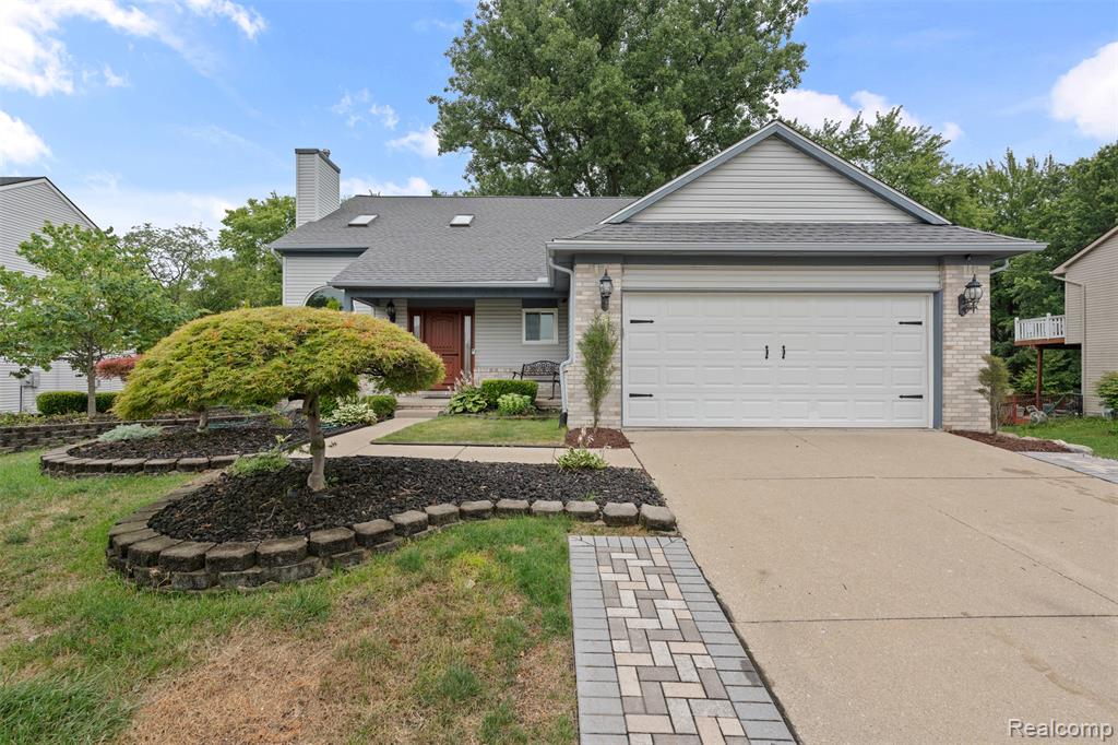7077 Amanda, Belleville, MI 48111 — front exterior