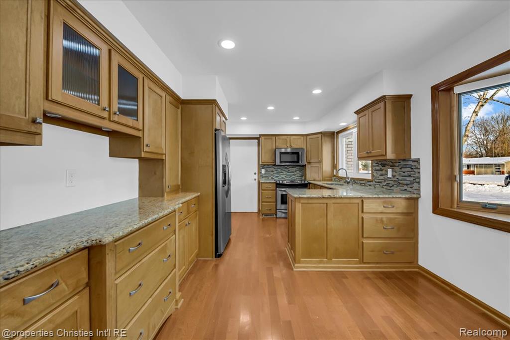 7252 STONEBROOK Road N, West Bloomfield, MI — Photo 15