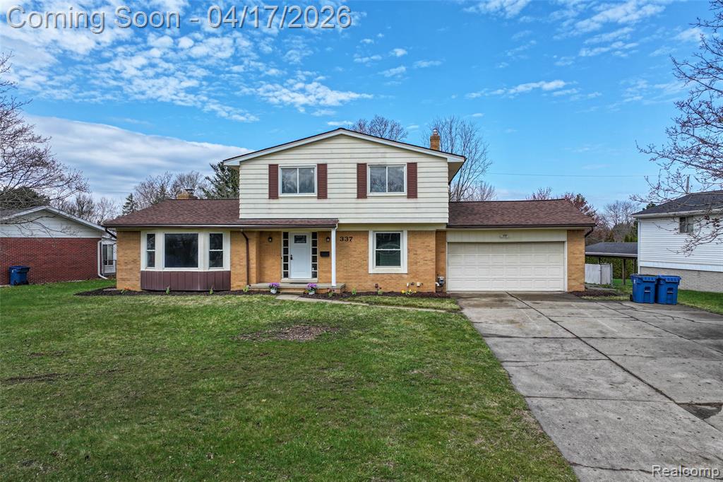 337 Bella Vista Drive, Grand Blanc, MI 48439 — front exterior