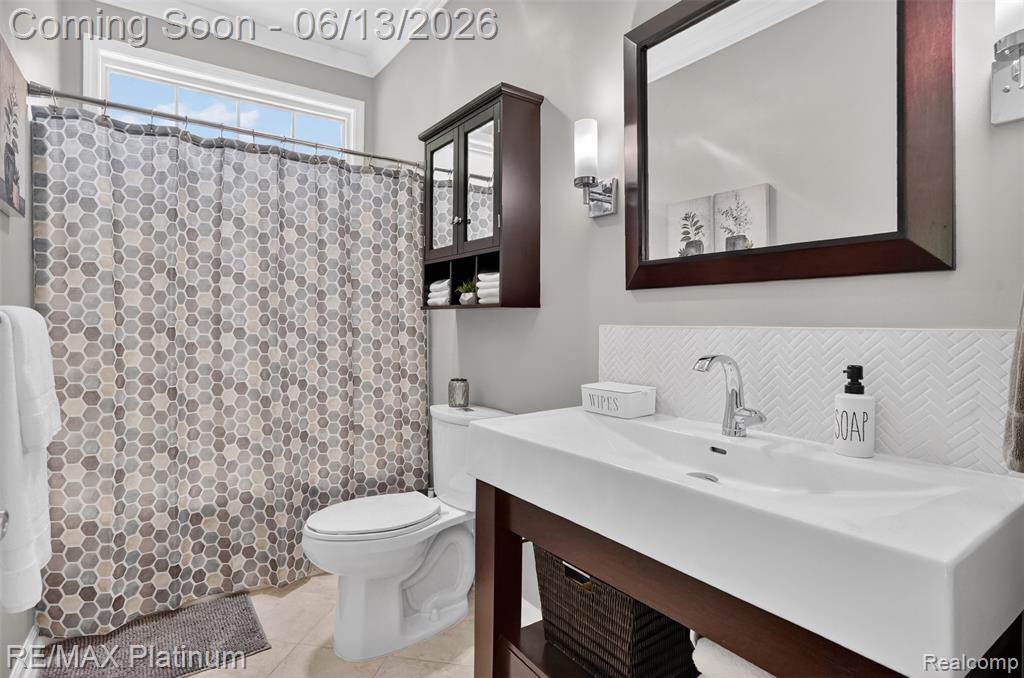 5060 Yax Pointe Drive, Howell, MI 48843 — Photo 22