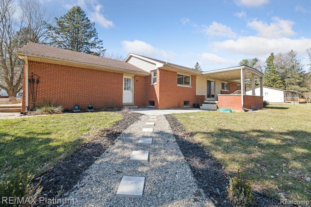 3968 Cemetery Road, Fowlerville, MI 48836 — Photo 28