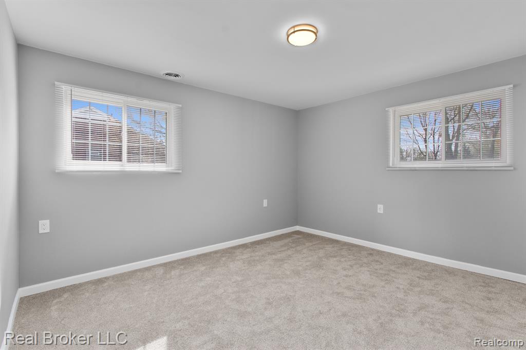 7460 22 MILE Road, Shelby Twp, MI 48317 — Photo 13