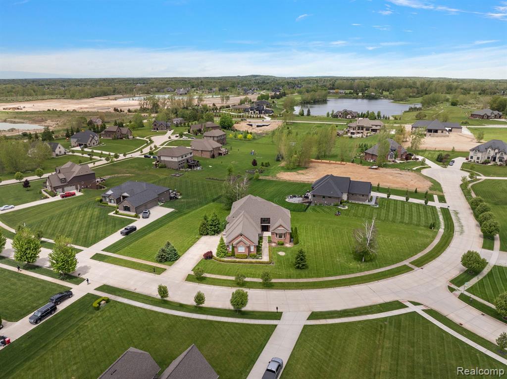 66701 NOTRE DAME Boulevard, Washington, MI 48095 — Photo 16
