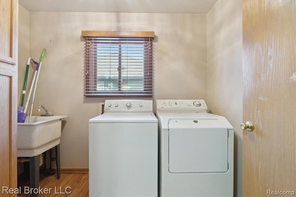 47095 STONY BROOK Drive, Macomb, MI 48044 — Photo 30